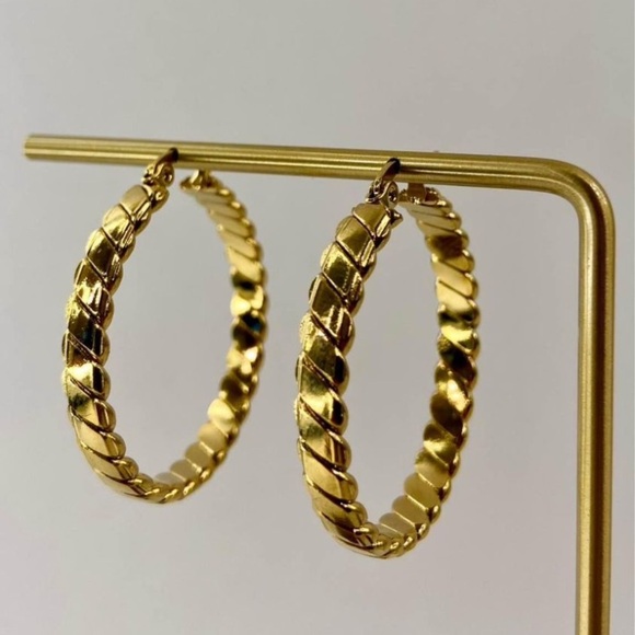 Beautiful Pair of High Quality Gold Plated French Hoop Earrings - Picture 1 of 4